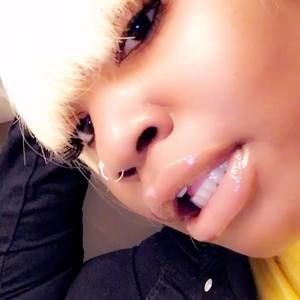 Meet your Posher, Regina